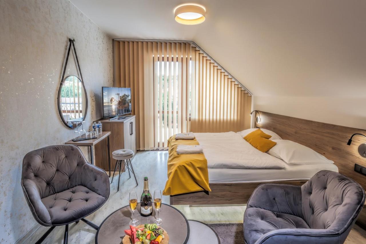בזנץ Hotel Beta מראה חיצוני תמונה