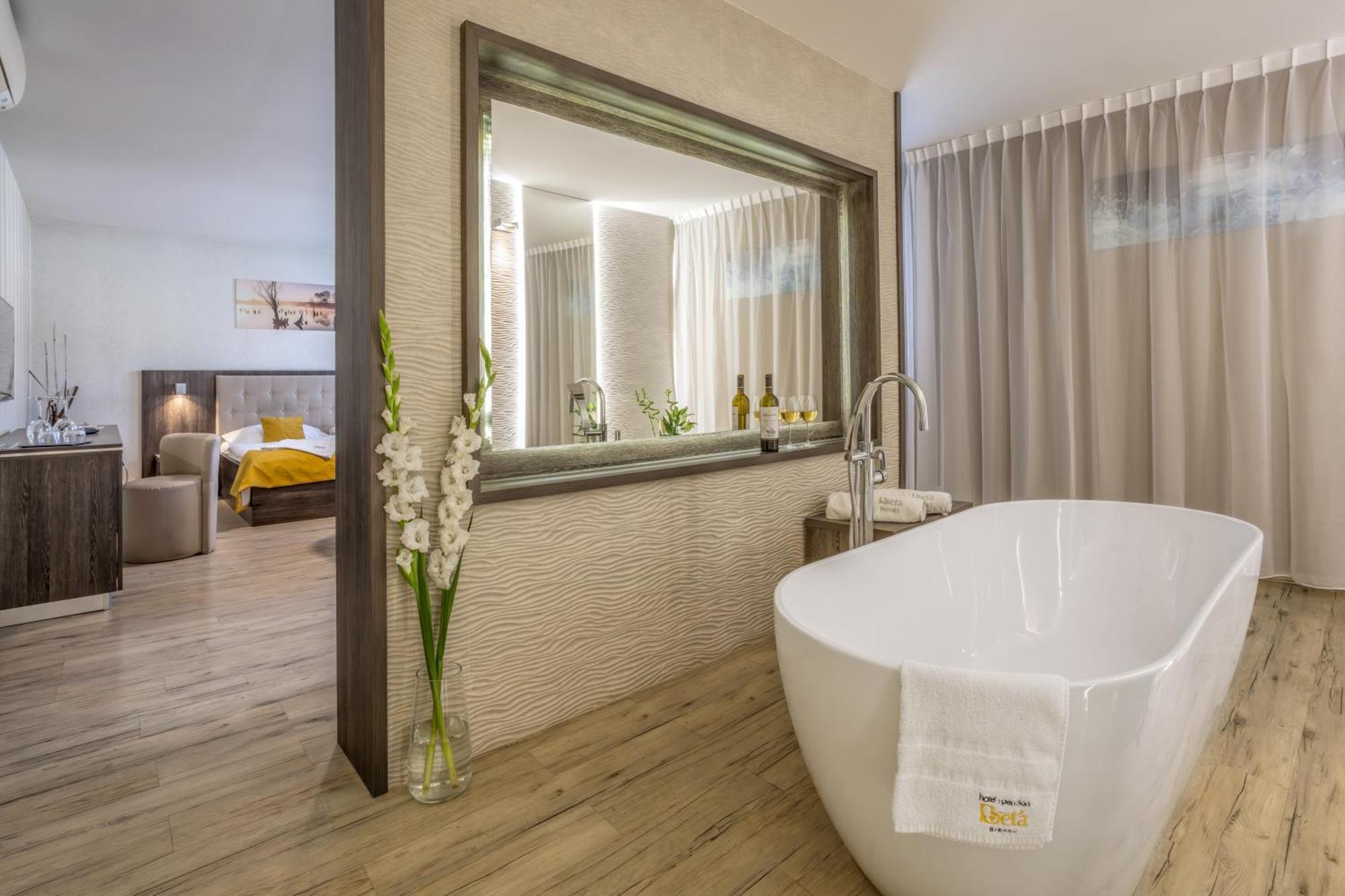 בזנץ Hotel Beta מראה חיצוני תמונה